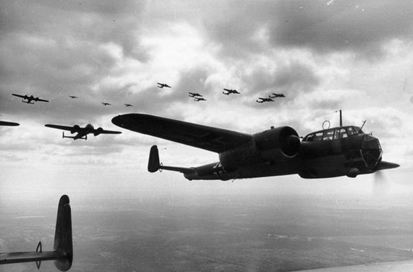 WWII Black and white photographs 1940. Fall of France. The retreat of the allied forces. - The Second World War, Not mine, Story, Longpost, France, 1940, Black and white photo