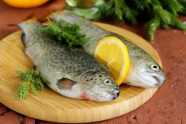 Trout (ishkhan) in own juice - Recipe, Cooking