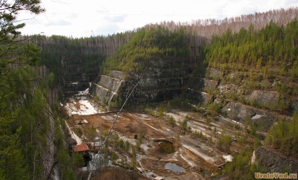 Interesting places in Yekaterinburg: Staraya Lens Quarry - My, Yekaterinburg, Career, Abandoned, , Talc, Saw, Technics, Old age, Longpost