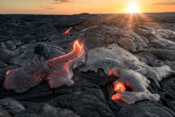 When the ground is on fire - The photo, Lava, Nature, beauty, Landscape