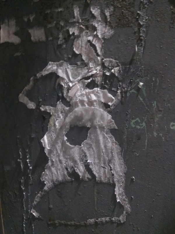 Torn ads in the form of a dragon rider! What do you see? - The Dragon, Pareidolia, My, Knights, Longpost, Knight, Paint, My, Imagination, Entrance