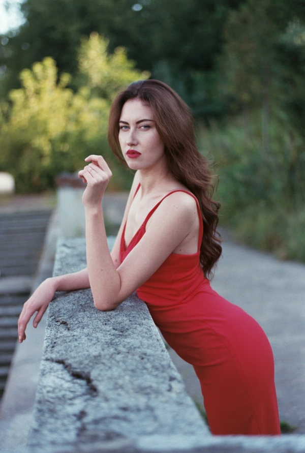 Lady in red - My, The photo, Nikon, camera roll, The film did not die, Fujifilm, Without processing, Fashion model