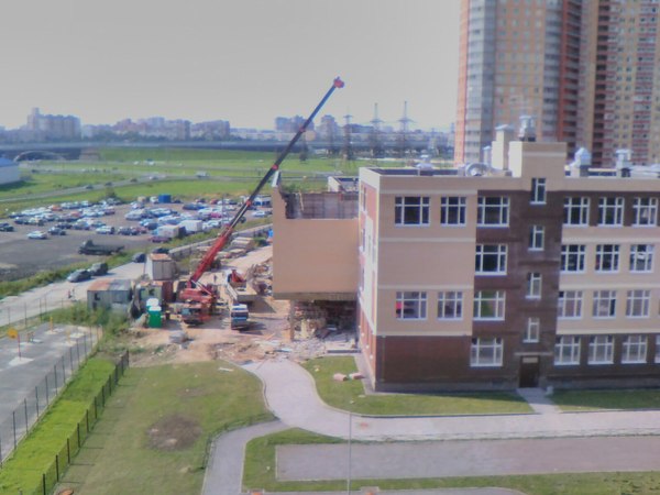 Помните школу, в которой рухнула крыша?