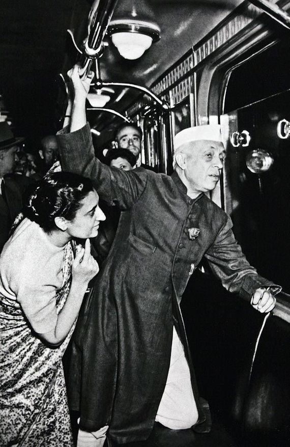 Jawaharlal Nehru and his daughter Indira Gandhi in the Moscow metro, 1955. - The photo, the USSR, Moscow, 1955, Metro, , Gandhi