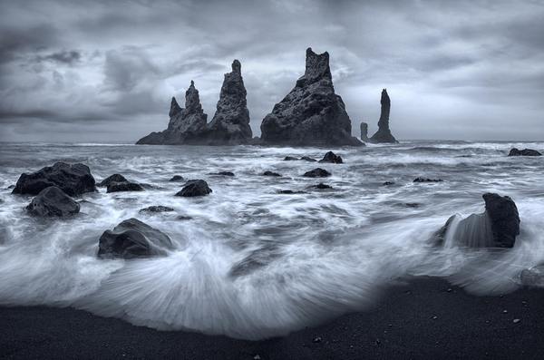 Reynisdrangar, Iceland - The photo, Reddit, Iceland, Ocean, The rocks