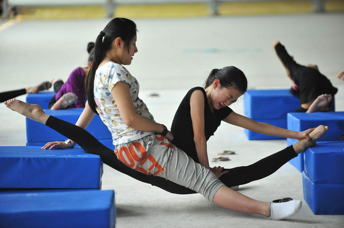 Stretching - Gymnastics, Stretching