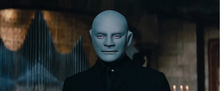 It's Fantomas and he looks at the faceless like shit...inspired by fan theories about the faceless - Theory, Fantomas, Game of Thrones, School, Spoiler, Faceless