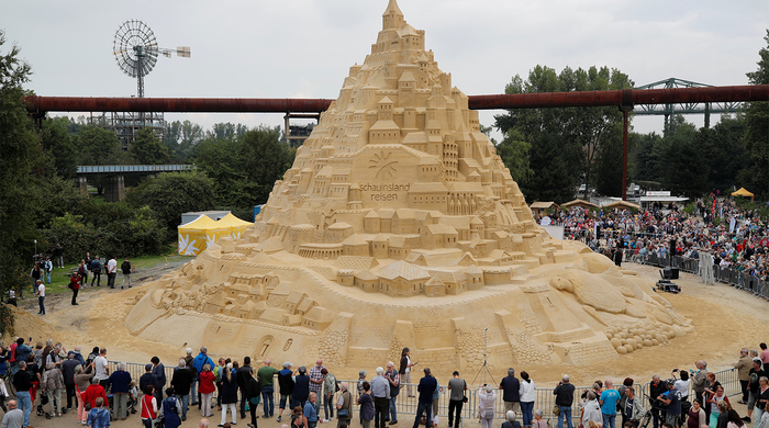 The tallest sand castle in the world - Germany, Guinness Book of Records, highest, Sand sculpture, Longpost