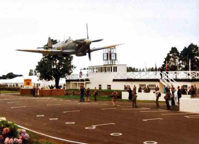 Goodwood Festival of Speed, 1998. Ray Hanna on his MH434 demonstrates his favorite trick (photo + video). - Aviation, Technics, Video, The photo, Speed, Show, Retro, The Second World War