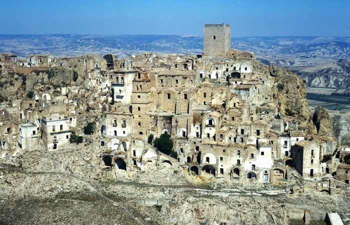 10 Amazing Ghost Towns That Really Exist Today - Town, Abandoned, Urbanphoto, Zabugornyurban, Video, Longpost, Abandoned place, Abandoned cities