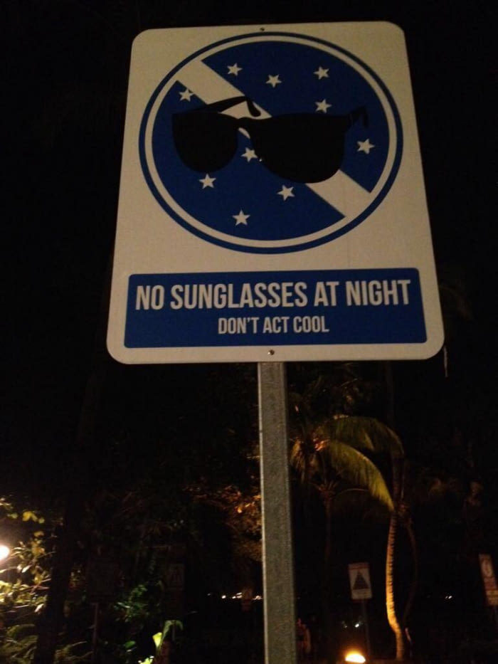 Sign in Singapore - Signs, Coolness, Honestly stolen, Tags are clearly not mine