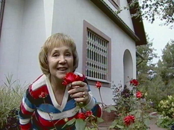 Излучающая счастье. В День рождения Надежды Румянцевой Надежда Румянцева, Актеры и актрисы, СССР, Голос, Память, Длиннопост