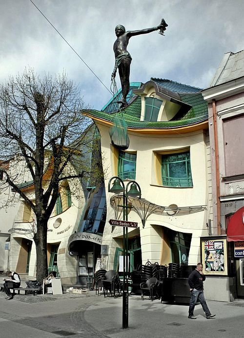 Crooked house (dancing house) in Sopot, Poland - Poland, House, Architecture, Modern architecture, Unusual, crooked house, Longpost, Architect