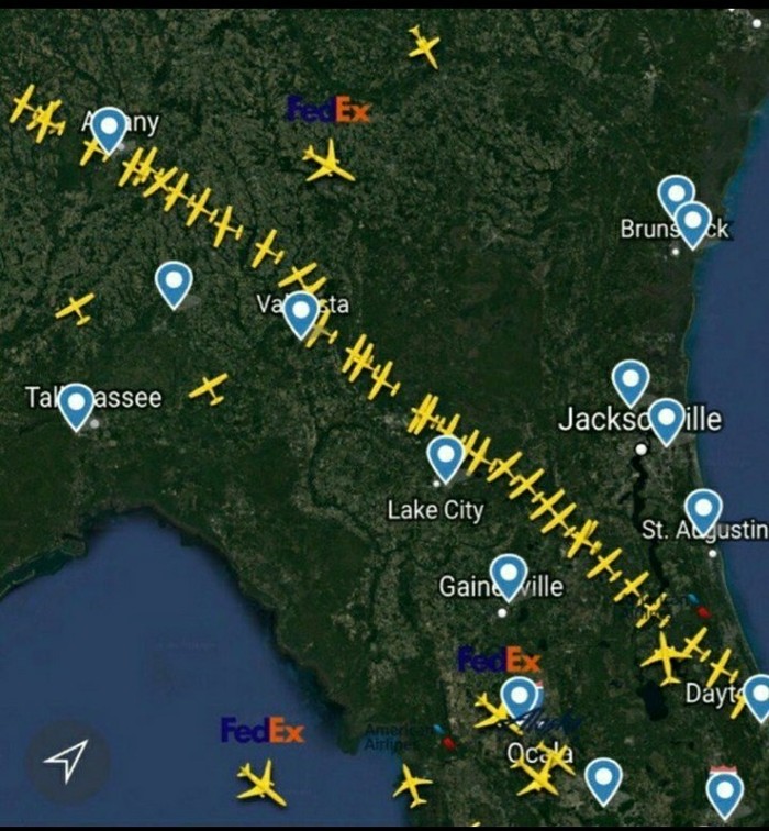 The evacuation of training aircraft by flight school cadets from Florida to Georgia. - Evacuation, Aviation, Cessna 172