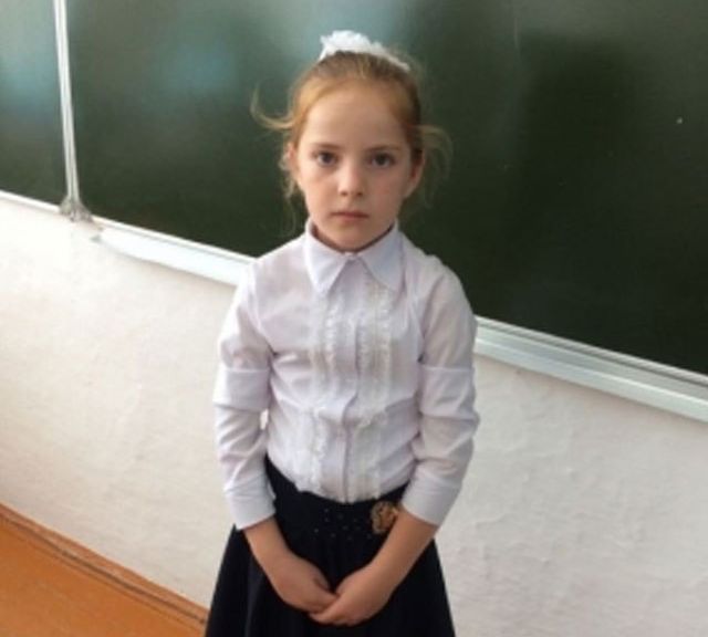 A nine-year-old girl from Dagestan entered a burning house and took out two children from there - Society, Russian Emergency Situations Ministry, Dagestan, Girl, Heroes, Saving life, TVNZ, Longpost