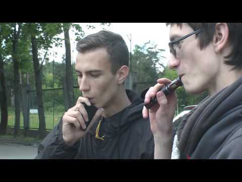 Pig smokers. Smoke in your mother's face! - My, Smoking, Smoking in public places, , Vape, Freaks, Disgusting, Secondhand smoke