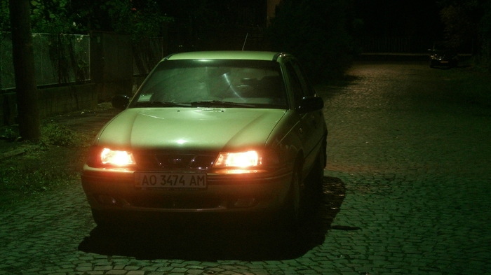 Daewoo Nexia. Classic with side lights - My, Daewoo nexia, Night shooting