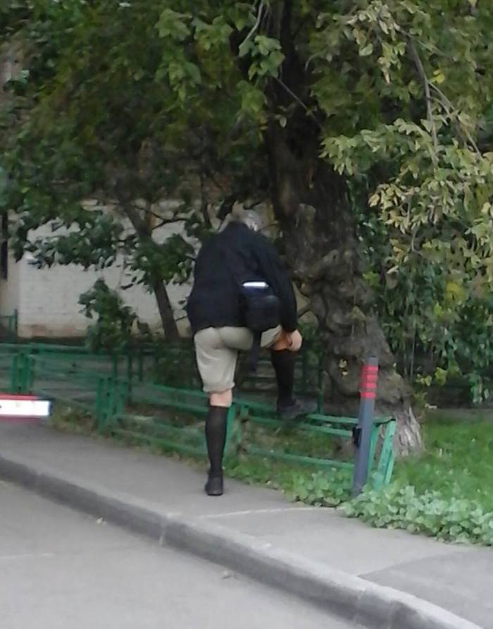 A man of dreams. Pulling up elastic golf shoes, he walked towards the metro)))) - My, Men, Knee socks, Dream