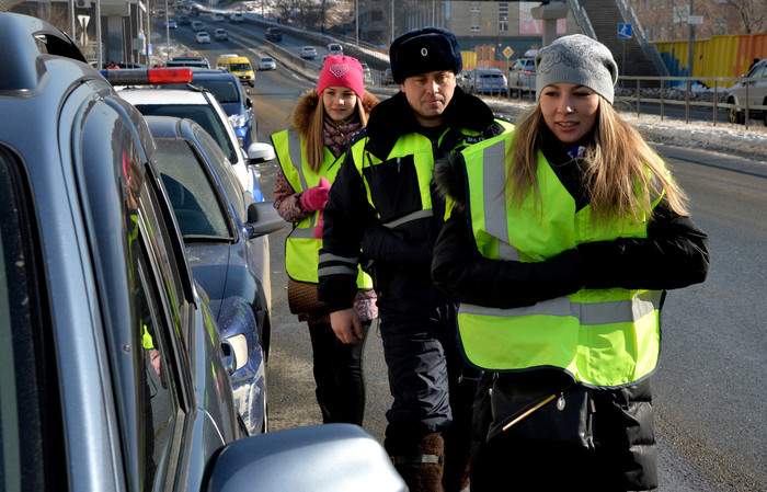 Drivers will be required to wear reflective vests when stopping at night - news, Driver, Traffic rules, Bill