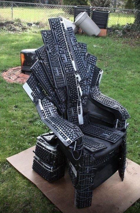 Трон тысячи кнопок