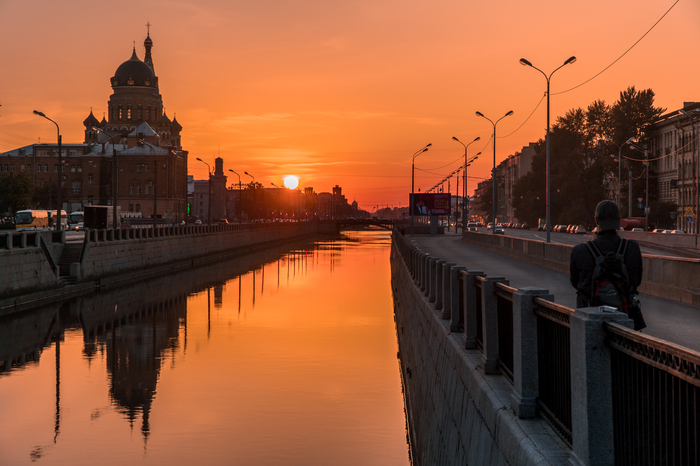 The magic of autumn sunset in St. Petersburg. - My, Sunset, Saint Petersburg, Autumn, Embankment, Obvodny Canal, The photo