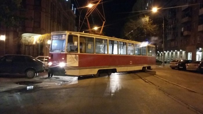 When you're a tram driver but a drifter at heart. Saratov. - Saratov, Tram, Crash, Saratov vs Omsk, Drift