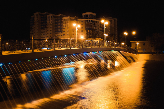 Мост дружбы - Моё, Canon 600D, Мост, Фонтан, Астрахань, Canon, Вечер, 50mm, Вечерний город