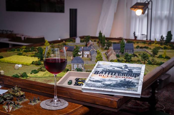 I do not want to work... - Friday, Evening, Desktop wargame, Wine, The photo, Work