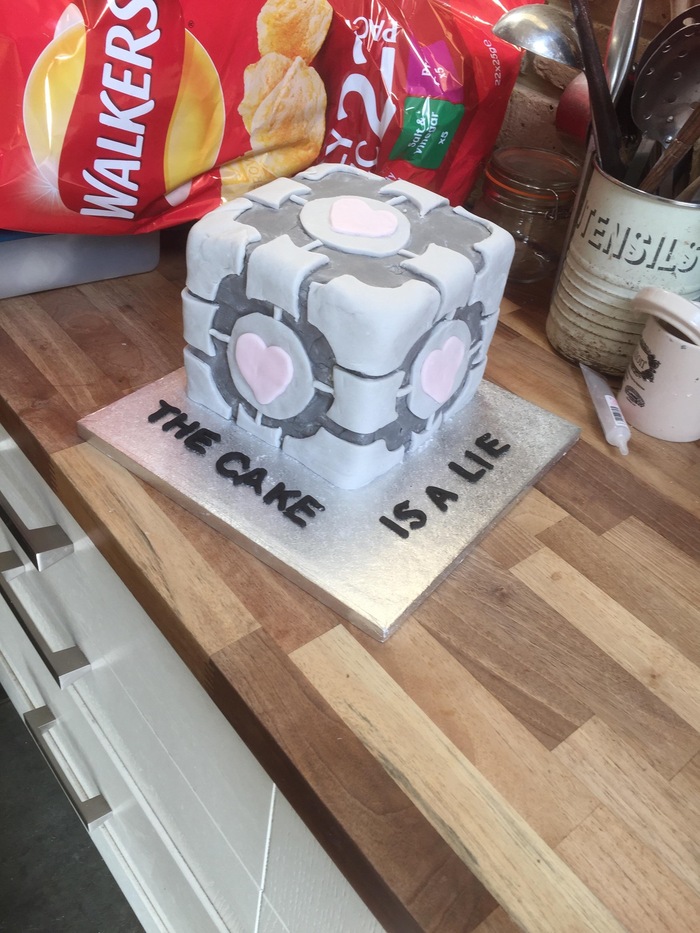              ,  , The cake is a lie, Portal