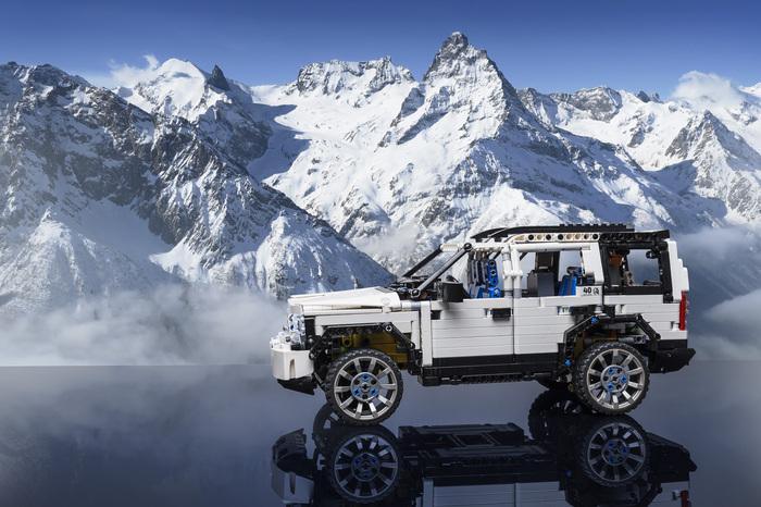 [LEGO] Land Rover Discovery 4 LEGO Technic, LEGO, Land Rover, Land Rover Discovery,    , , 
