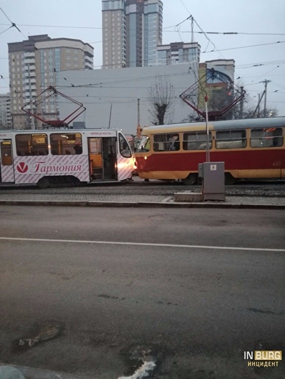 Now I have seen everything! - Road accident, Tram, Как так?, How?