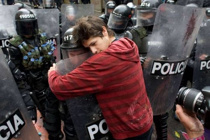 On camera - You are Kindness itself, ... and without it ??? - Police, Pretense, Camera