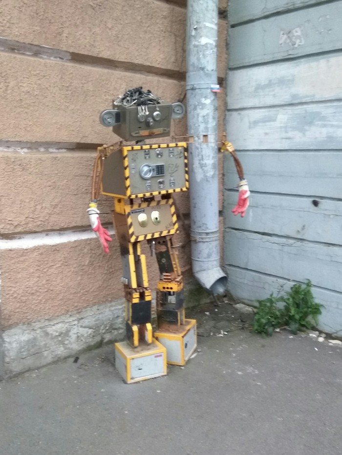 Chimpanzee. - My, Saint Petersburg, Robot, Chimpanzee, Longpost