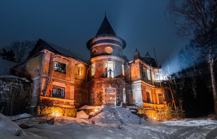 Damned old house or an abandoned estate in the outback of Tver - My, Abandoned, Night, Nightmare, Lock, beauty, Russia, Forest, Fearfully