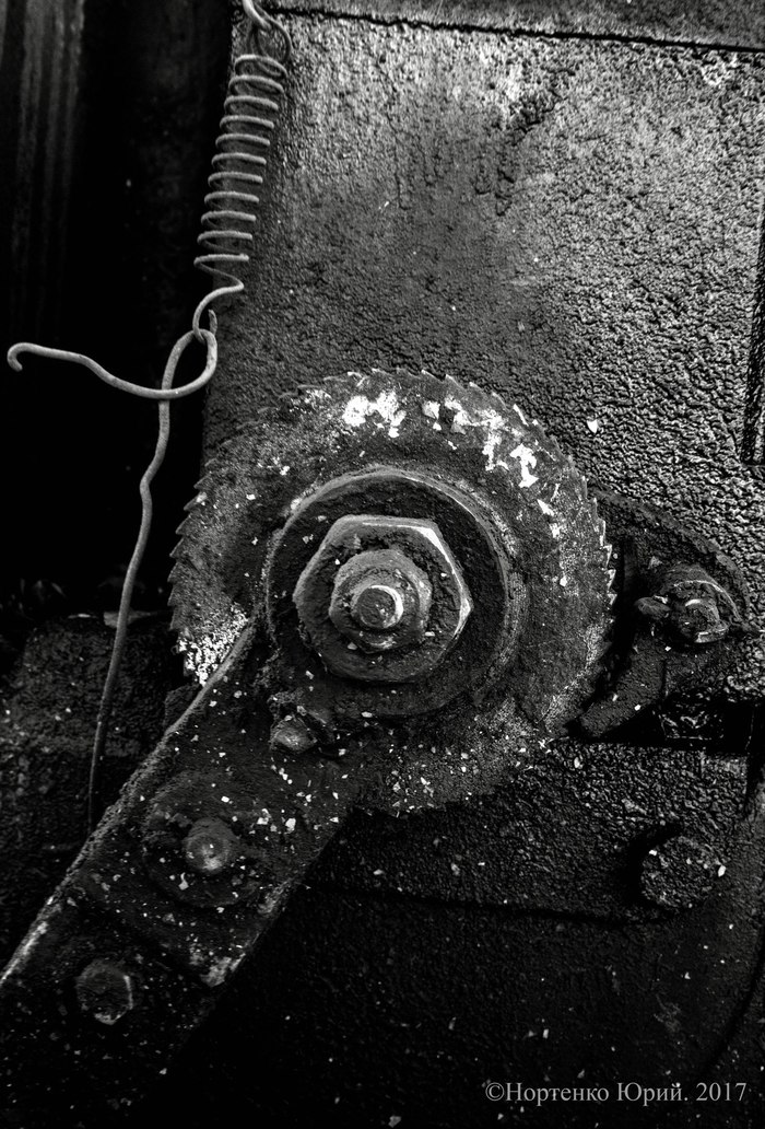 Unpopular Mechanic - My, My, The photo, Mechanism, Black and white photo