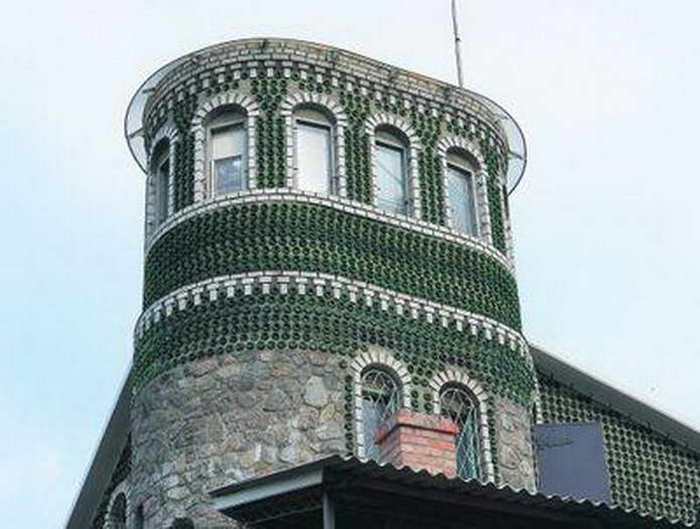 Ukrainian craftsman built a palace from empty champagne bottles in his dacha - , Text, Longpost, Champagne