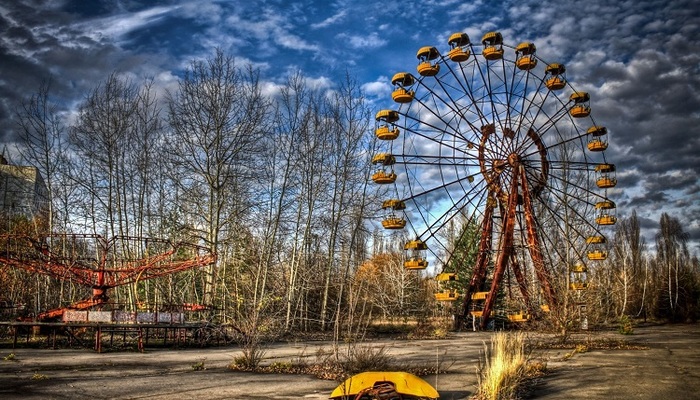 A poem about alienation and hopelessness - Chernobyl, Pripyat, Chernobyl: Exclusion Zone, Poems