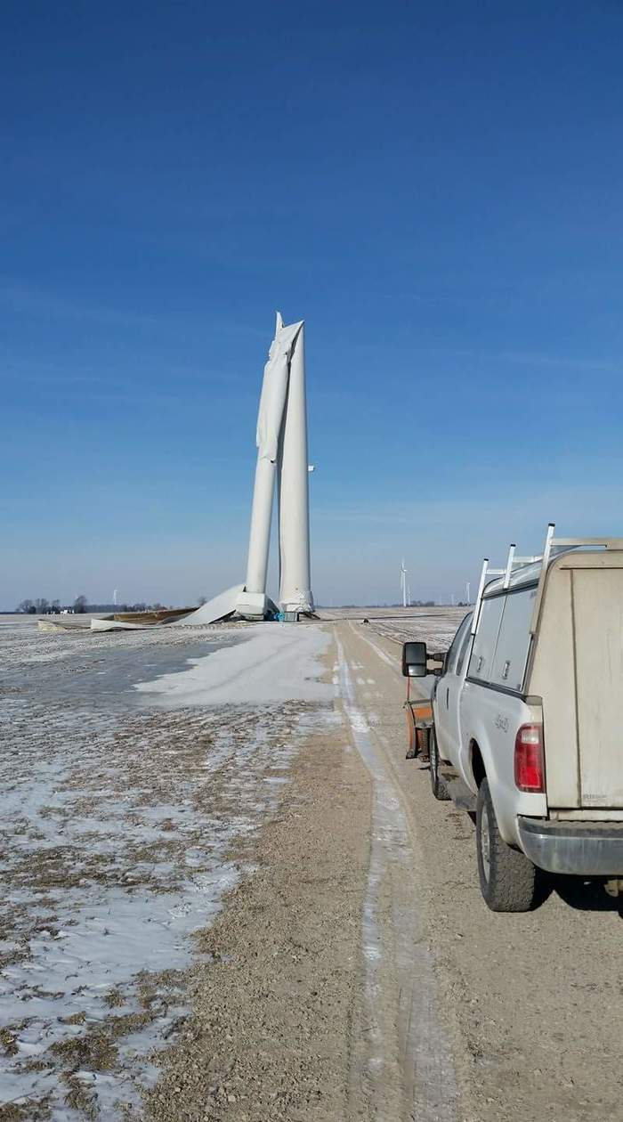 A little windy - Wind Turbines, Wind, Breaking