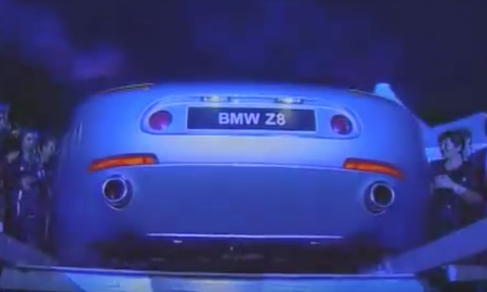 ����������� BMW Z8 � ������ ����� 1999�.