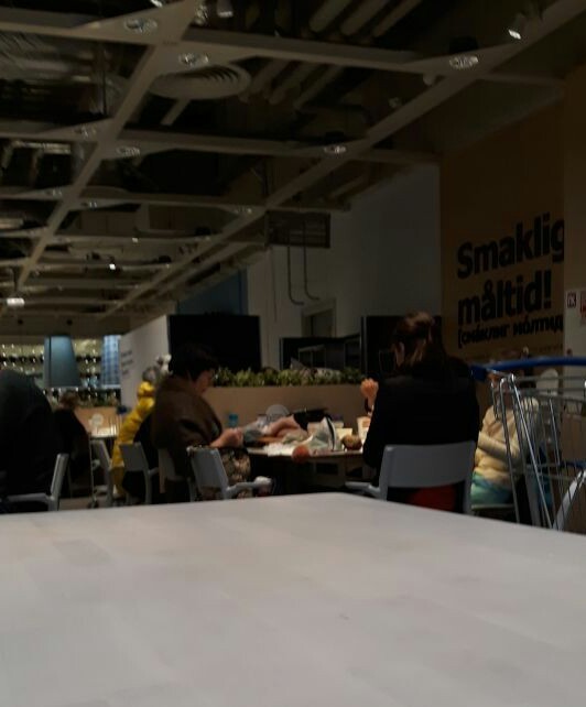 Family knitting at IKEA - IKEA, Family, Pullover, Knitting