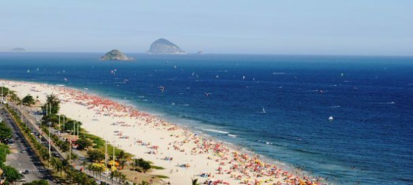 The Brazilian decided not to pay a communal apartment and has been living in a sand castle for more than 20 years - Text, Brazil, The photo, Communal, Lock, Sand, Longpost