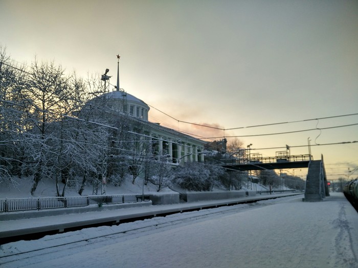 Murmansk railway station. Winter - My, Railway, Murmansk, Railway station, Arctic, Longpost