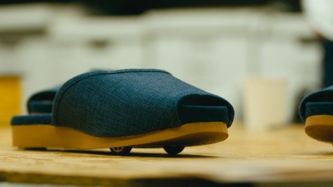 Nissan introduced slippers with parking function - W3bsit3-dns.com, Nissan, Slippers