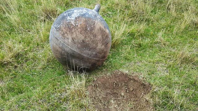 An unknown ball with Russian letters fell from the sky in Peru - Peru, Ball, Roscosmos, Longpost