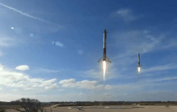 Синхронная посадка двух ускорителей Falcon Heavy