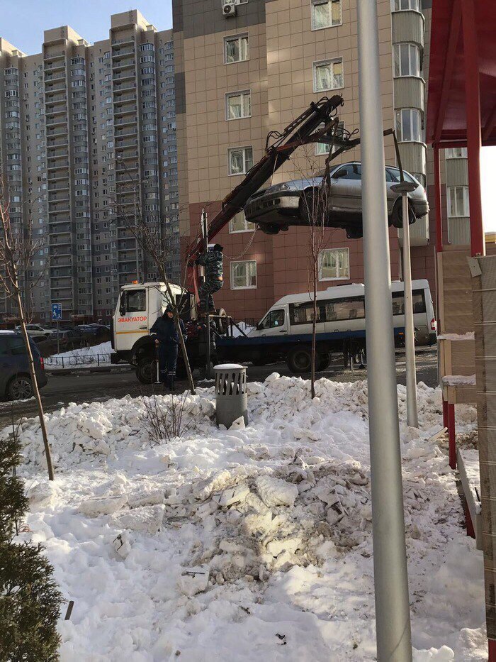 В одном из пабликов города. - Воронеж, ПДД, Тротуар, Неправильная парковка, Длиннопост