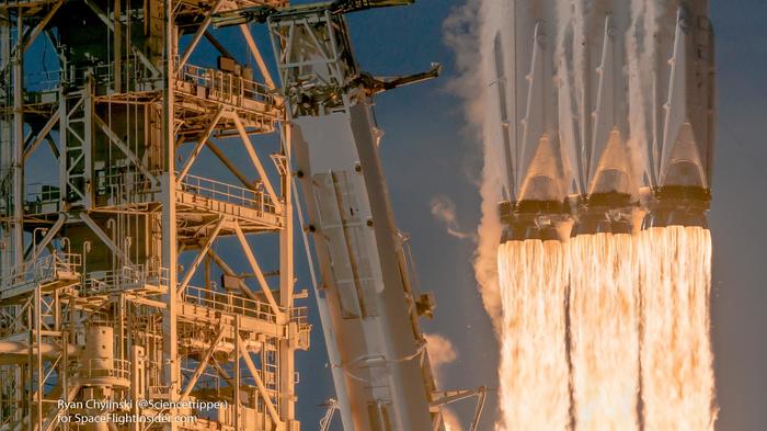 23 meganewtons - Falcon heavy, Spacex, Rocket, Space, Rocket engine, Reddit