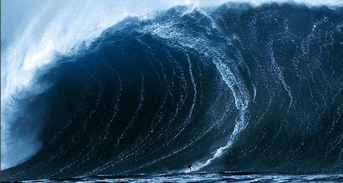 Самая высокая волна в открытом океане