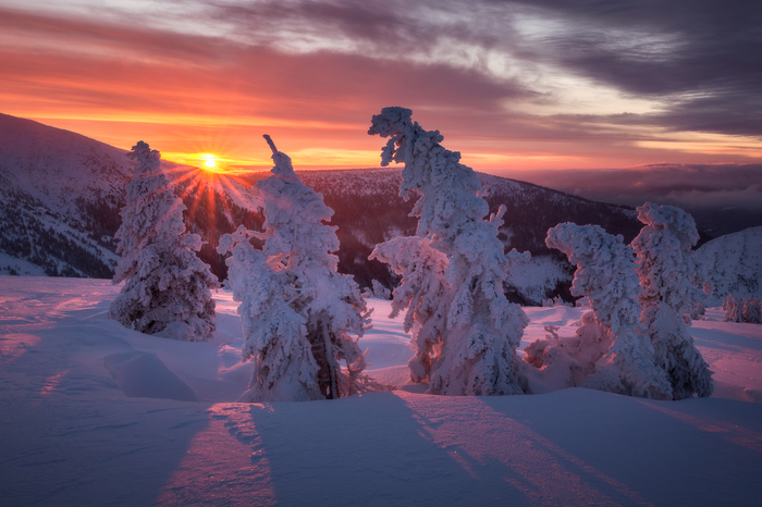 Поклон заходящему солнцу