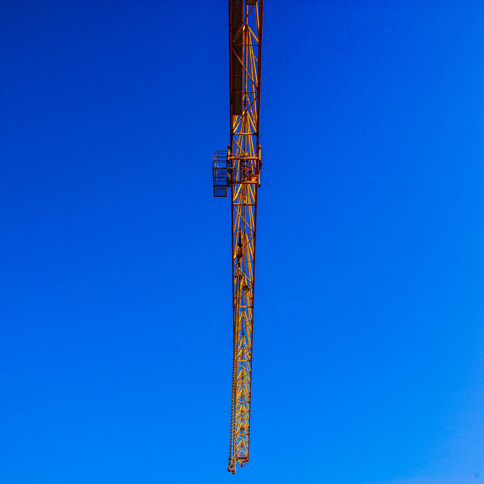 Minimalism in construction. - My, Lamp, Tap, Tower crane, Building, Krasnodar, Minimalism, Longpost